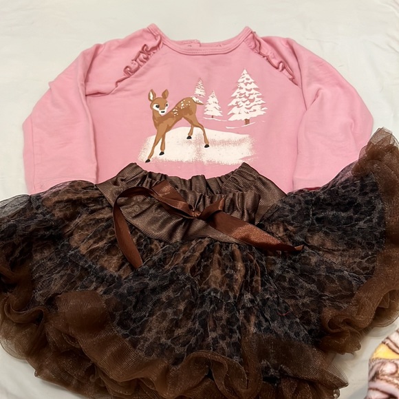 12-18 Peek pink darling long sleeve top,deer, &Christmas trees, ruffle-festive👼 - Picture 4 of 7